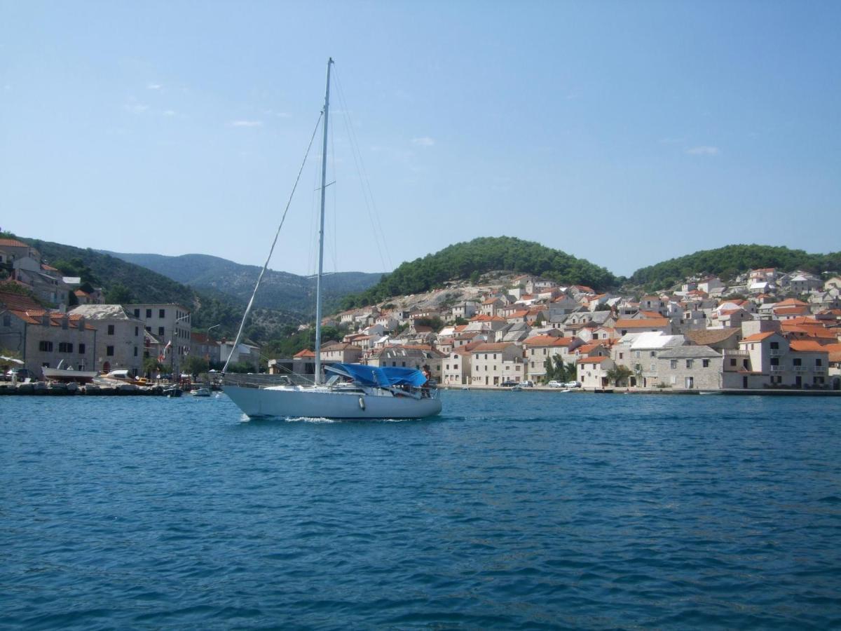 Apartments Darija & Pero Pucisca Εξωτερικό φωτογραφία