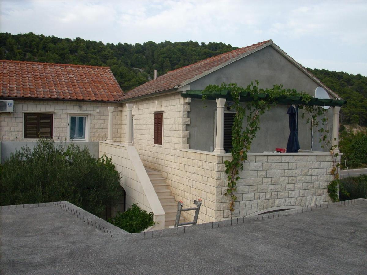 Apartments Darija & Pero Pucisca Εξωτερικό φωτογραφία