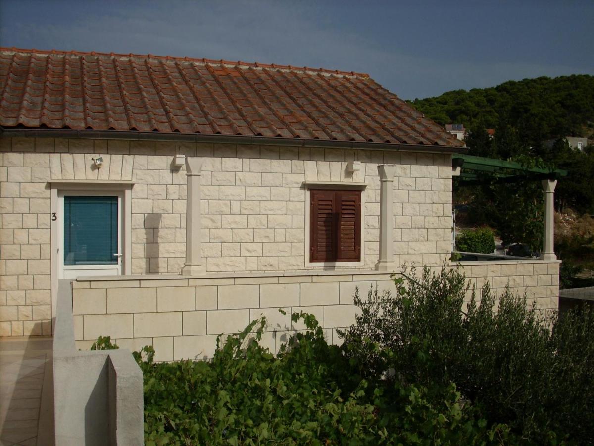Apartments Darija & Pero Pucisca Εξωτερικό φωτογραφία