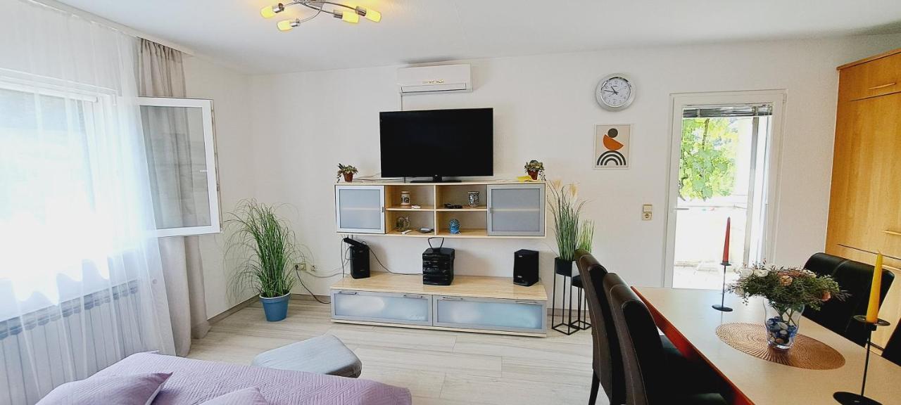 Apartments Darija & Pero Pucisca Εξωτερικό φωτογραφία