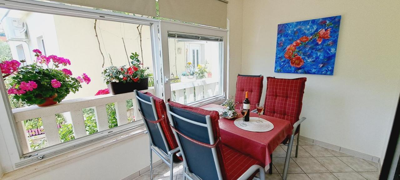 Apartments Darija & Pero Pucisca Εξωτερικό φωτογραφία