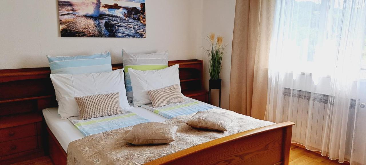 Apartments Darija & Pero Pucisca Εξωτερικό φωτογραφία