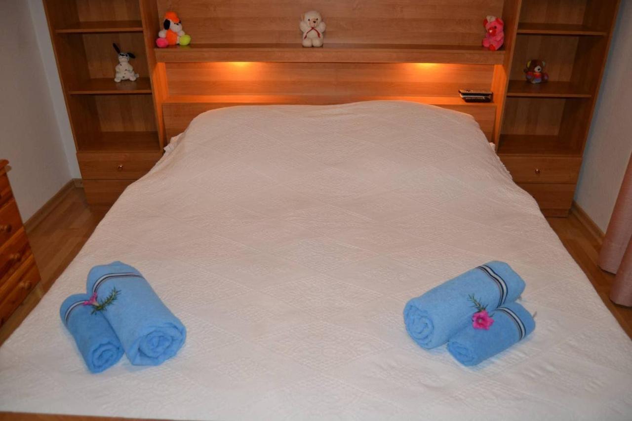 Apartments Darija & Pero Pucisca Εξωτερικό φωτογραφία